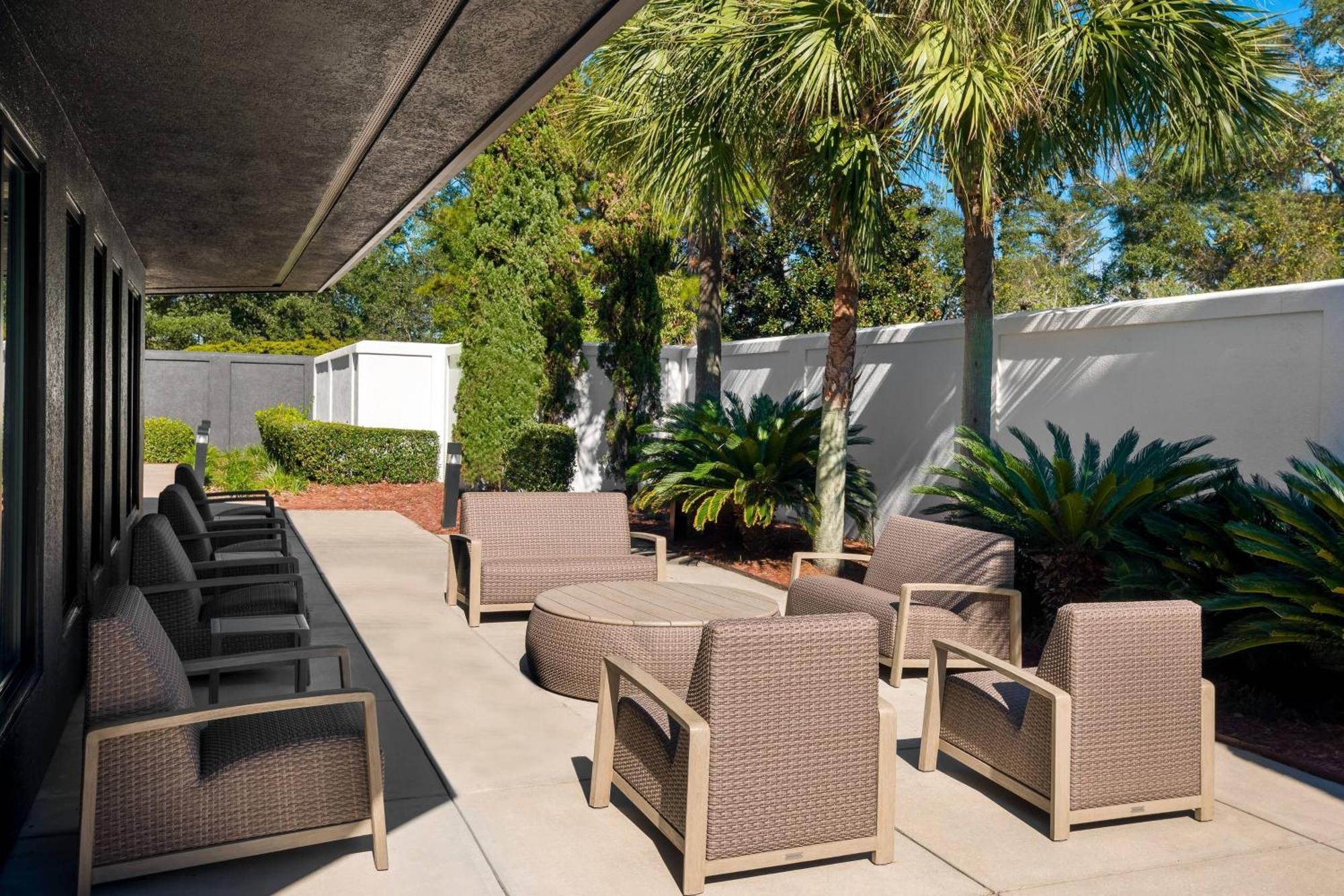 Courtyard Tallahassee North/I-10 Capital Circle Eksteriør bilde